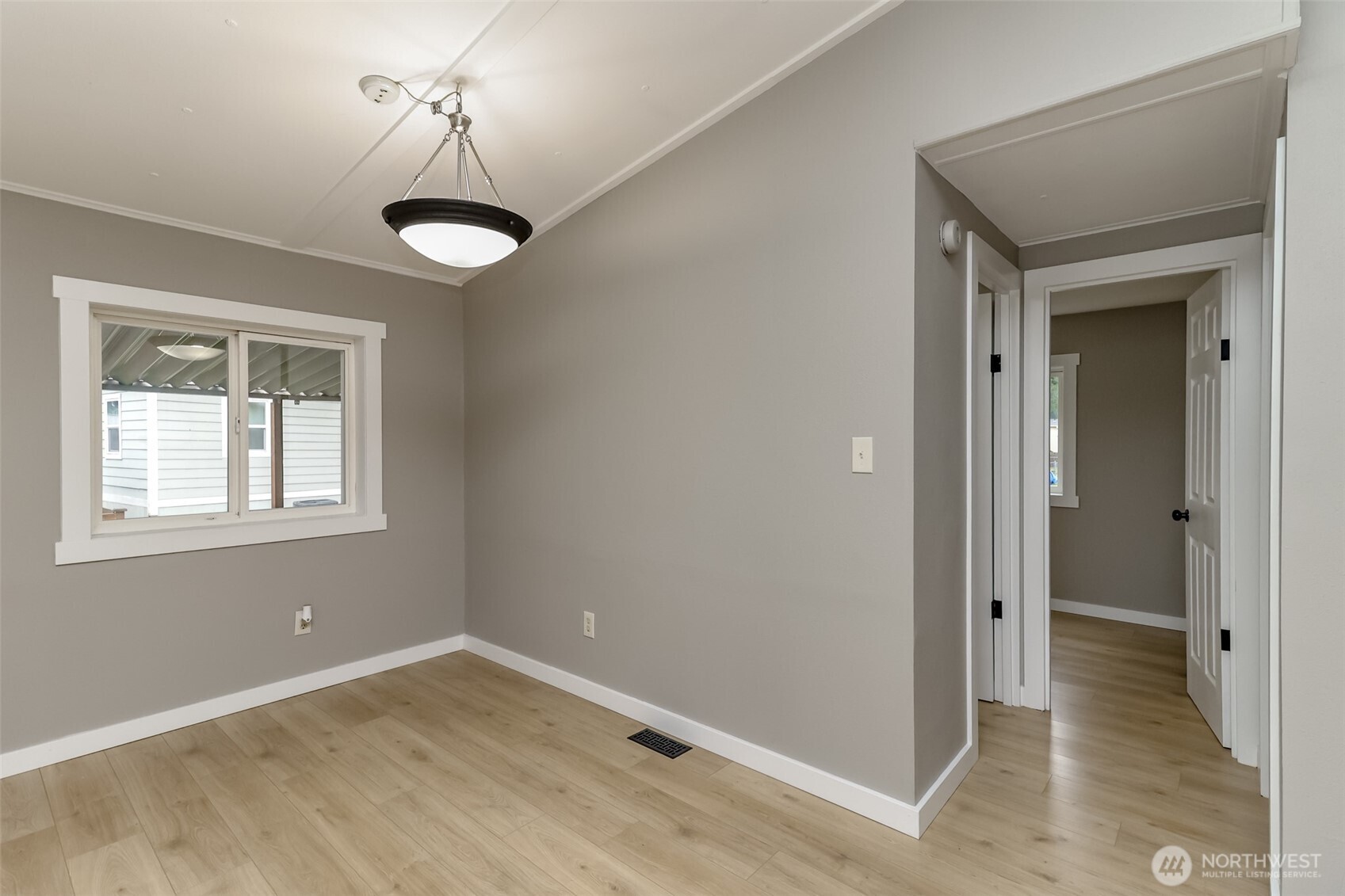 31108 3rd Avenue #114, Black Diamond, WA 98010