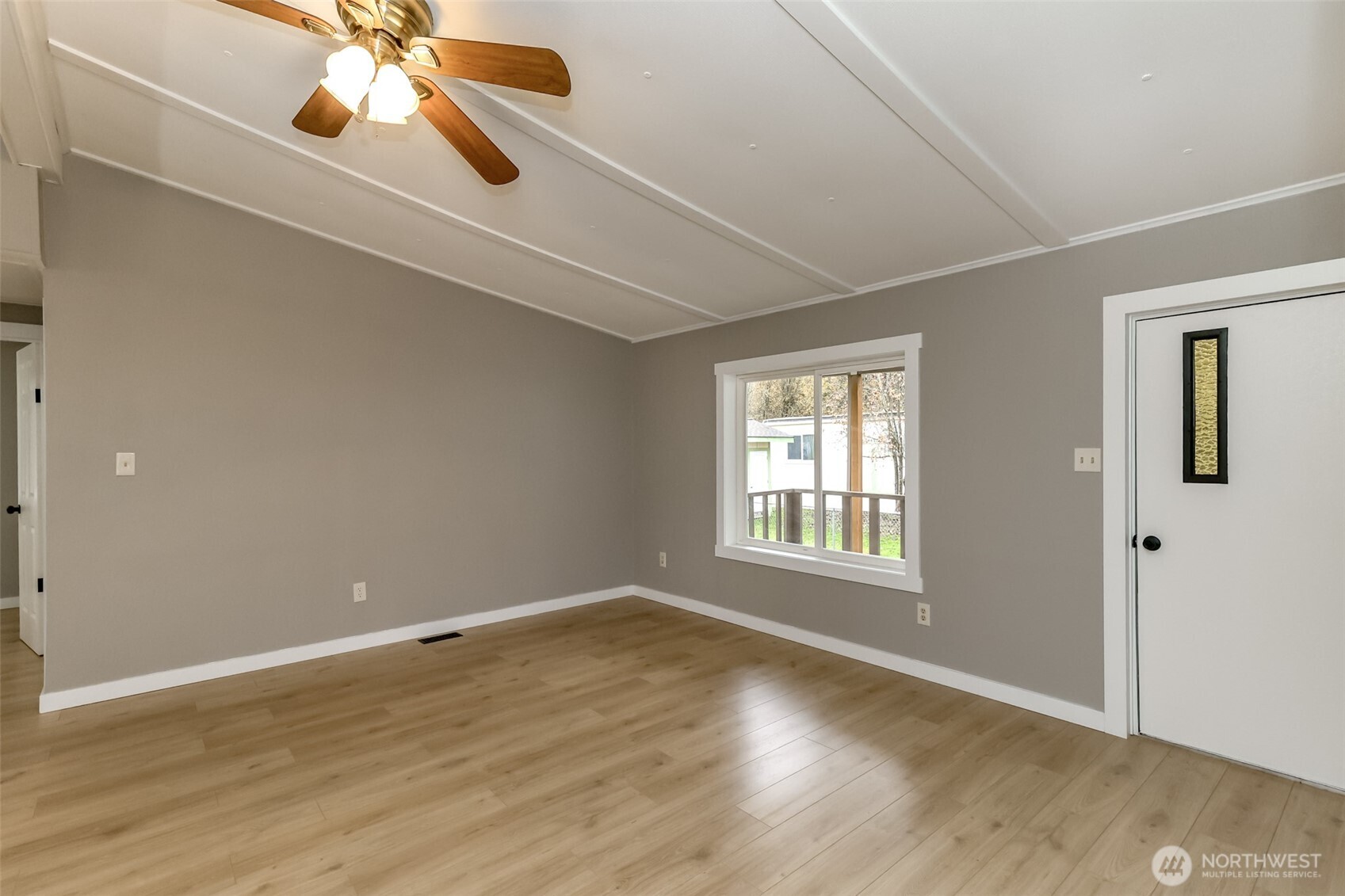 31108 3rd Avenue #114, Black Diamond, WA 98010