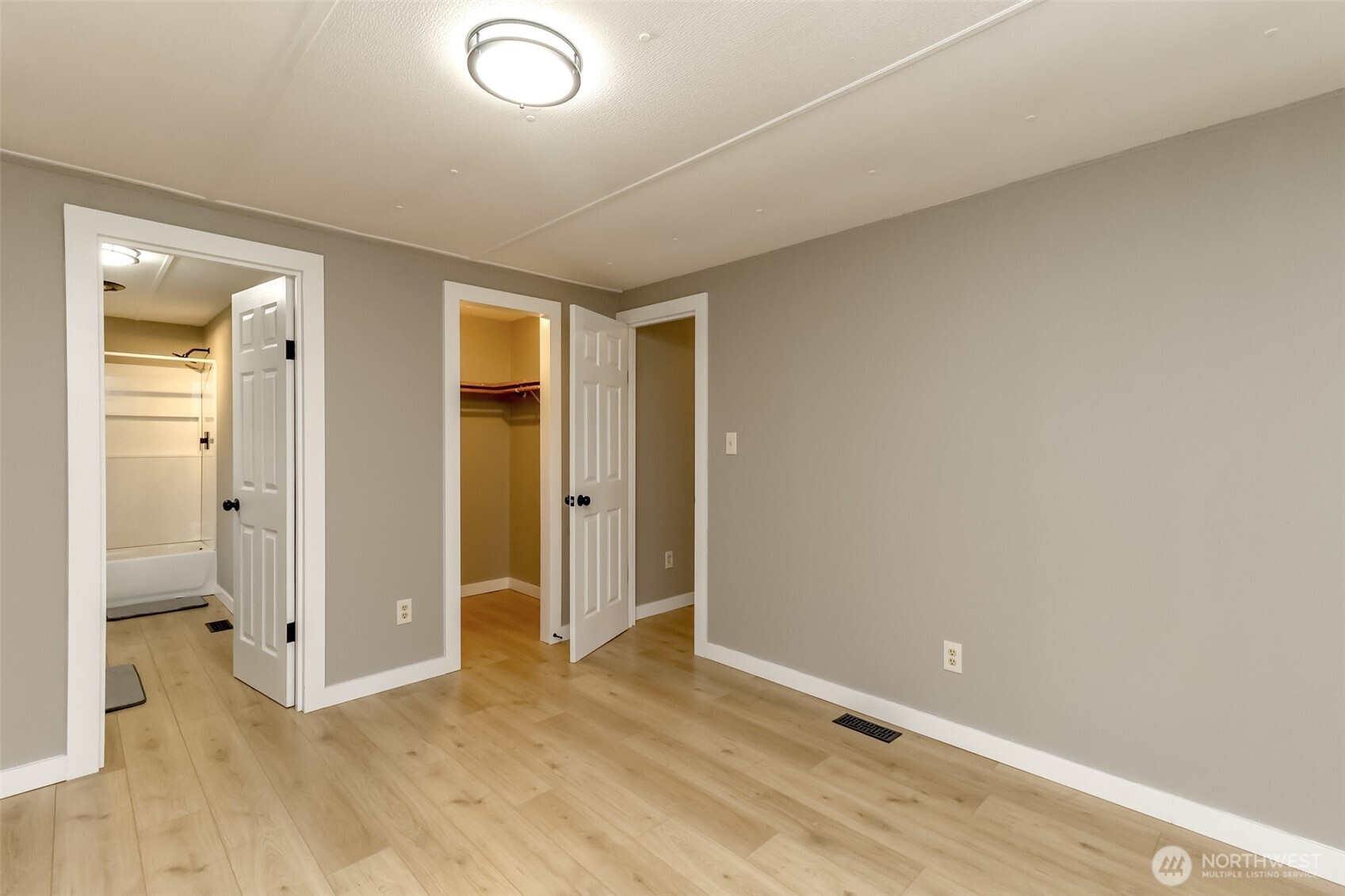 31108 3rd Avenue #114, Black Diamond, WA 98010