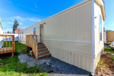 210 37th St SE #8, Auburn, WA 98002 - Photo 3