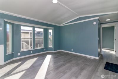 210 37th St SE #8, Auburn, WA 98002 - Photo 4