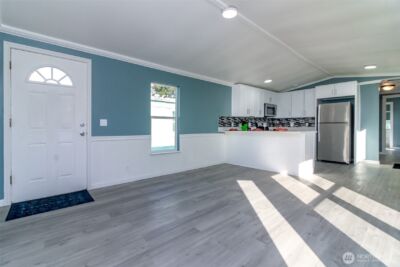210 37th St SE #8, Auburn, WA 98002 - Photo 5