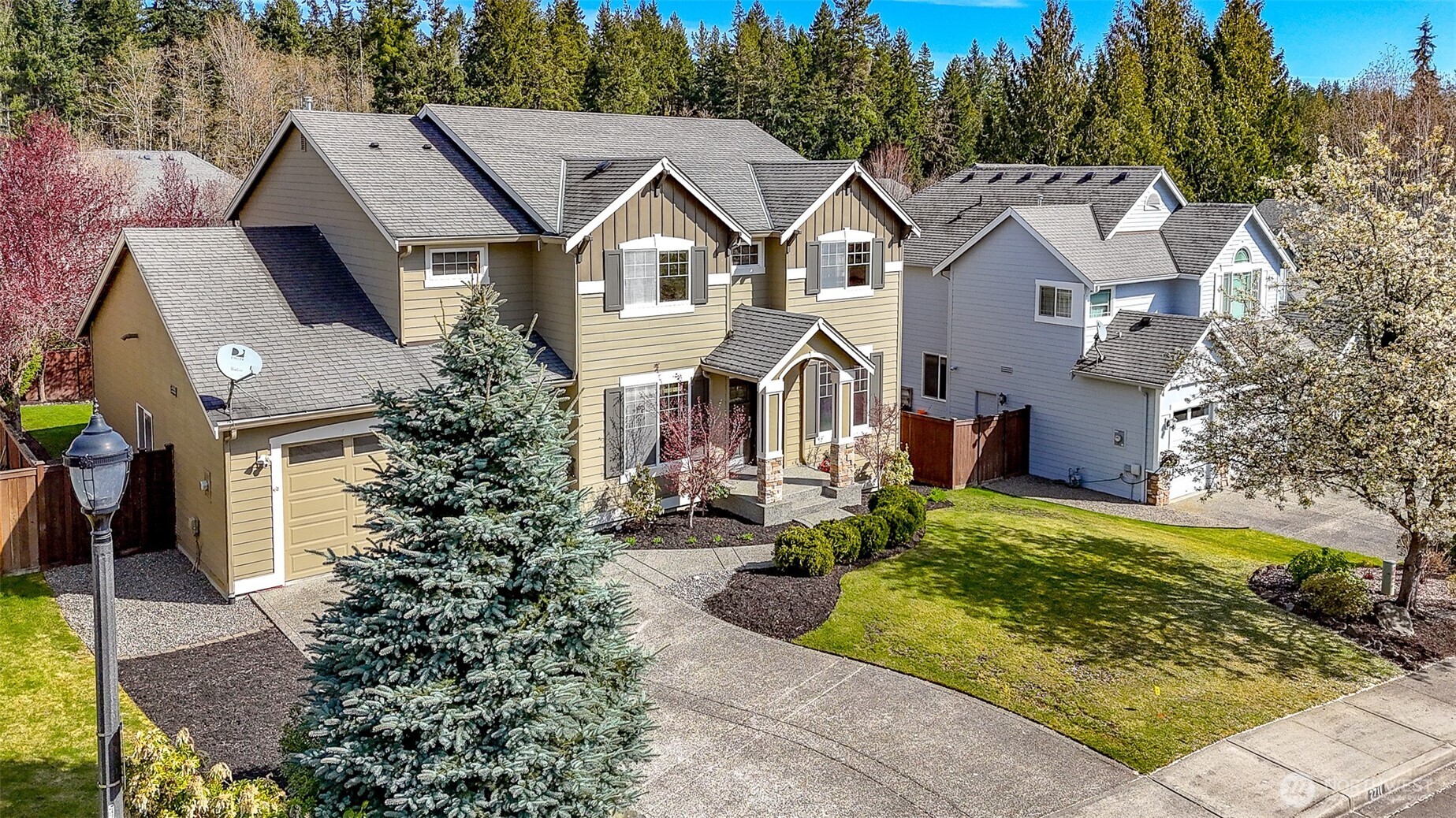 2711 NE Noll Valley Loop , Poulsbo, WA 98370