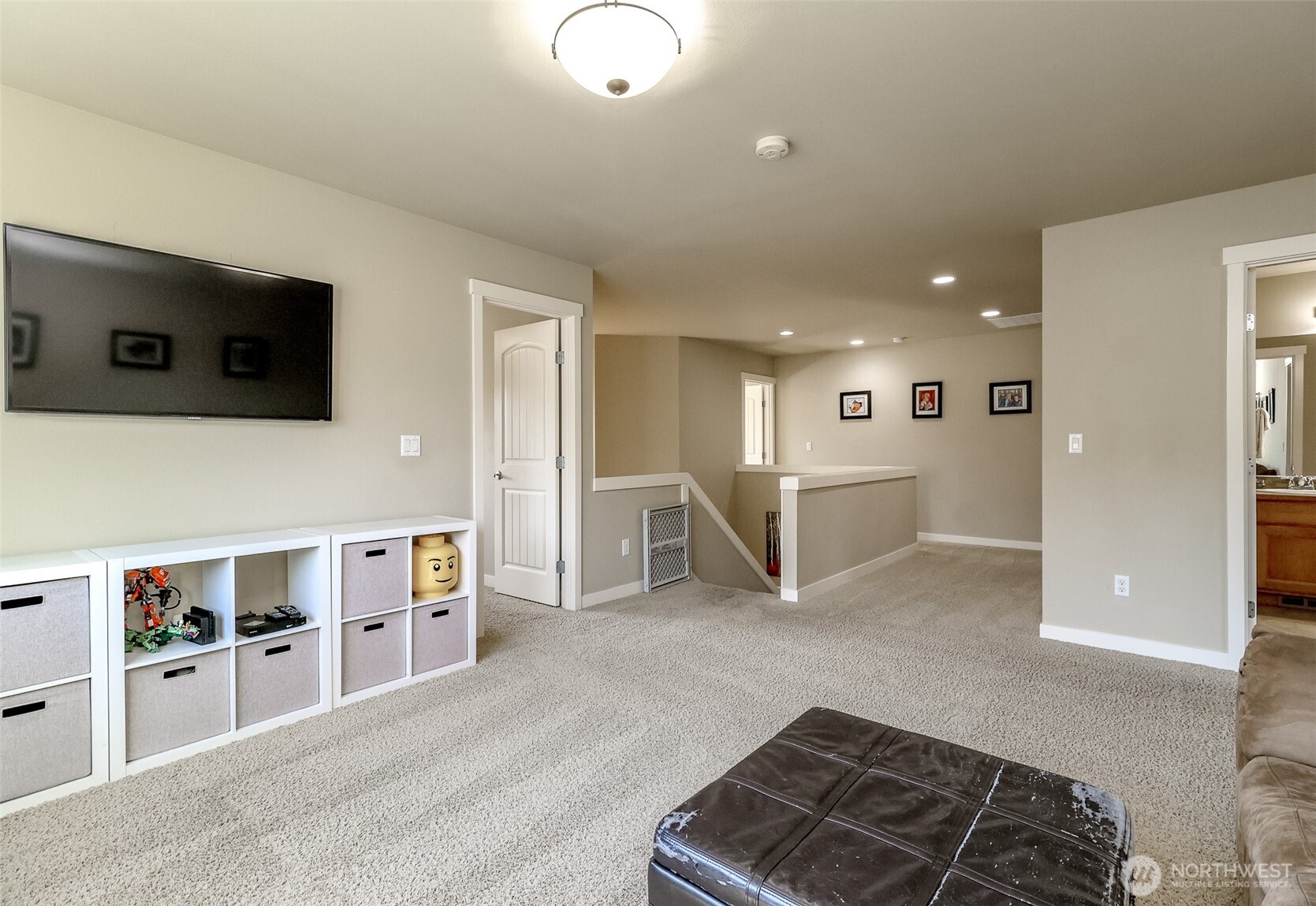 2711 NE Noll Valley Loop , Poulsbo, WA 98370