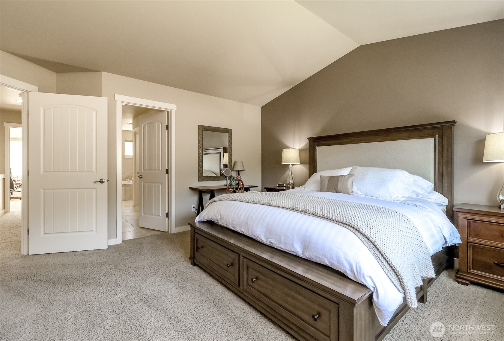 2711 NE Noll Valley Loop , Poulsbo, WA 98370