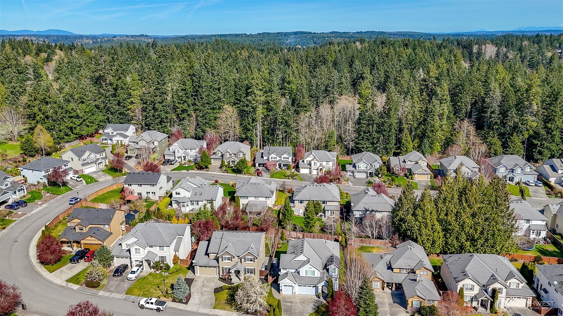 2711 NE Noll Valley Loop , Poulsbo, WA 98370