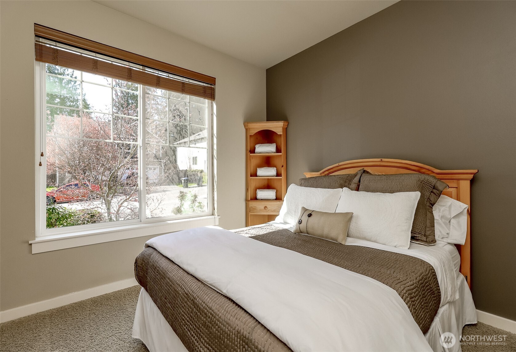 2711 NE Noll Valley Loop , Poulsbo, WA 98370