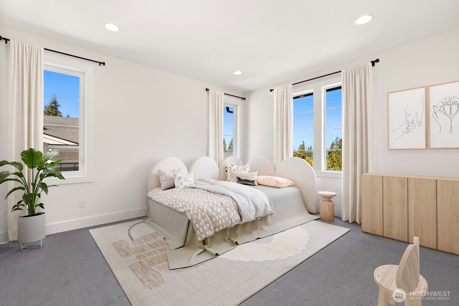 15045 SE 45th Place , Bellevue, WA 98006