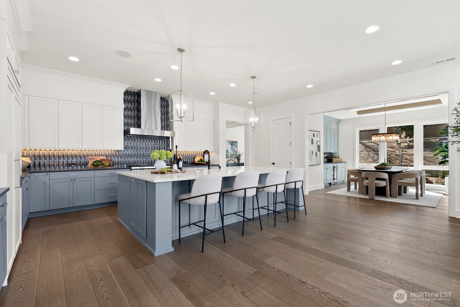 15045 SE 45th Place , Bellevue, WA 98006