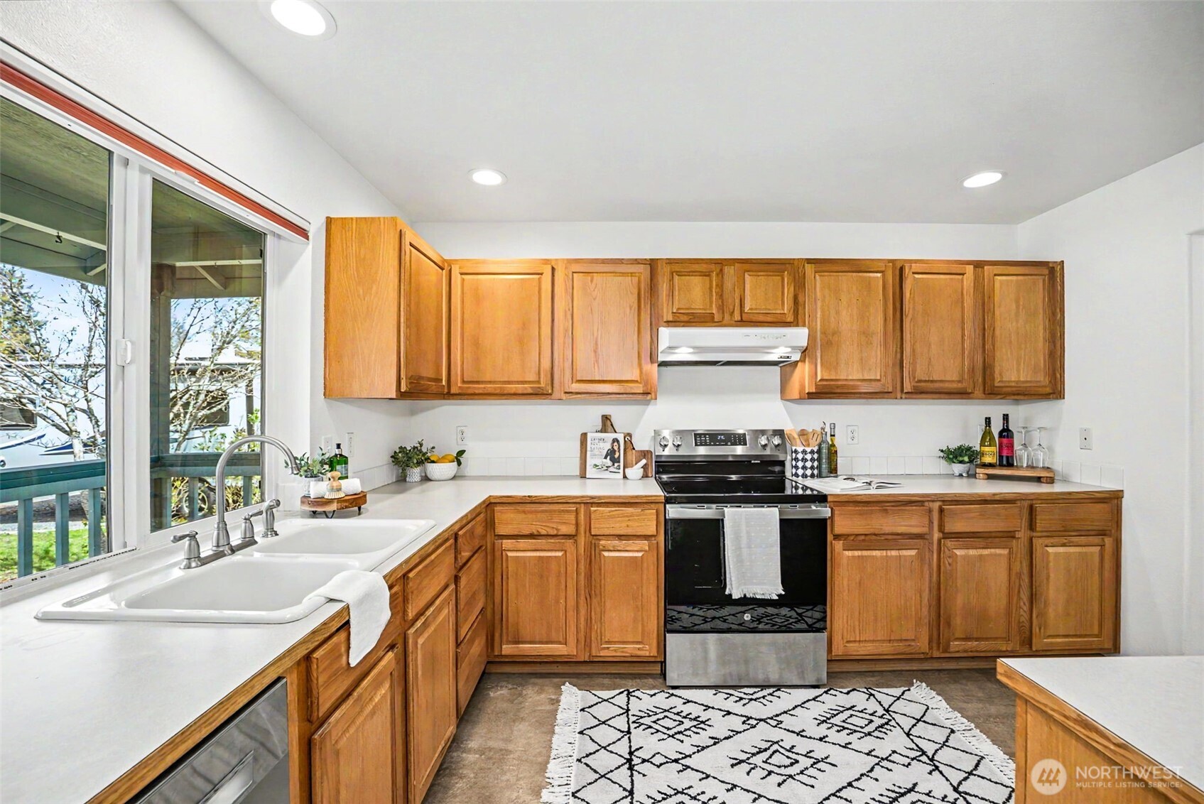 16203 SE Palouse Avenue , Yelm, WA 98597