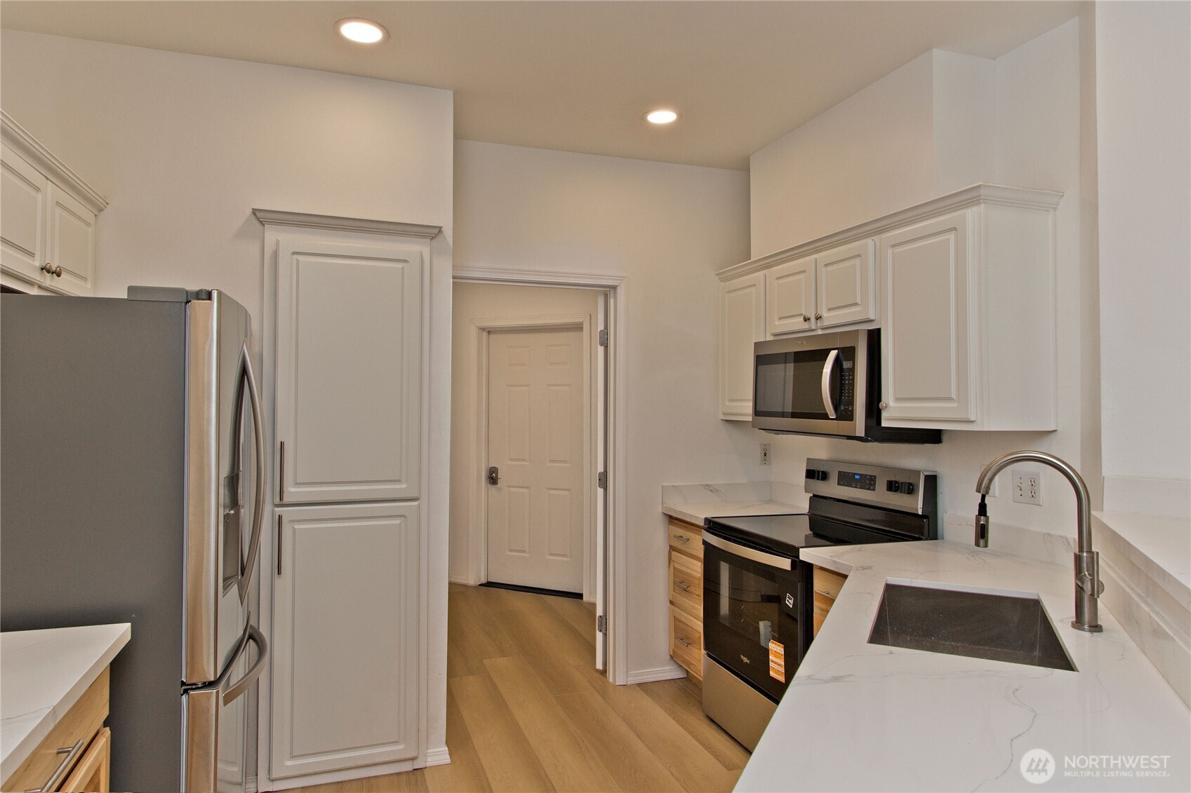 1920 Spencer Court #B13, Dupont, WA 98327