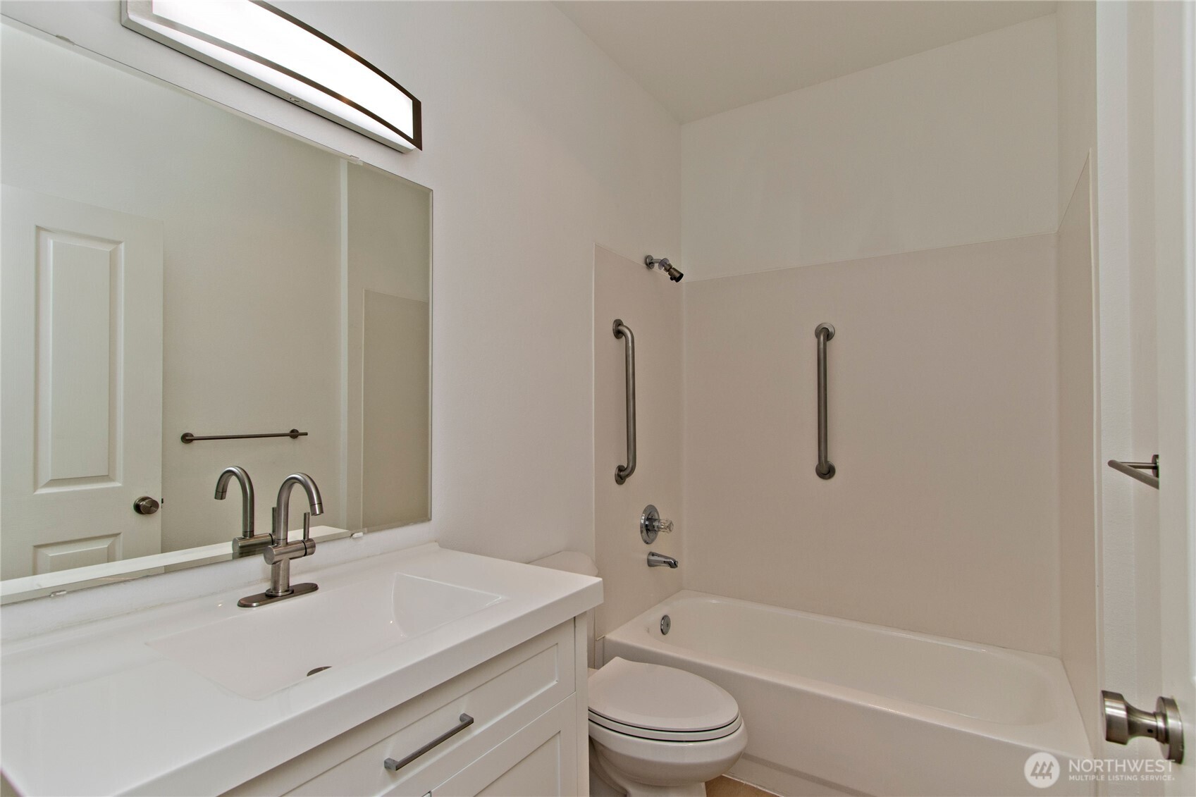 1920 Spencer Court #B13, Dupont, WA 98327
