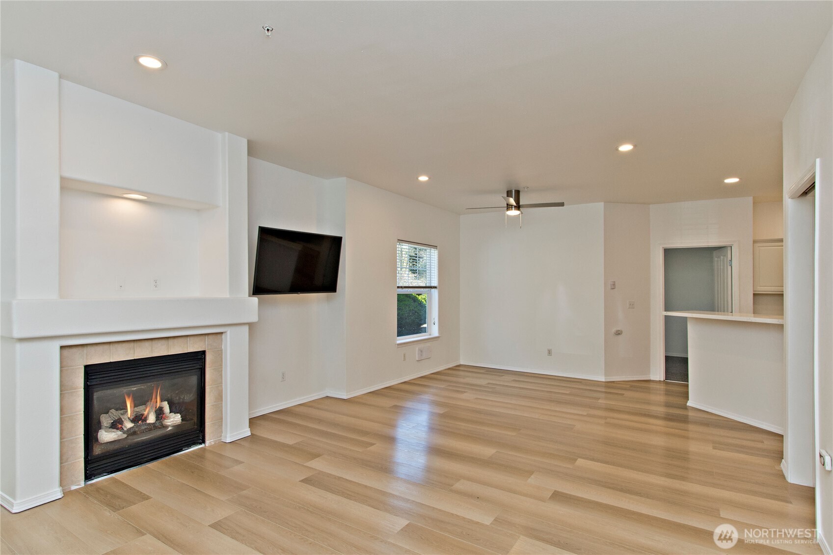 1920 Spencer Court #B13, Dupont, WA 98327