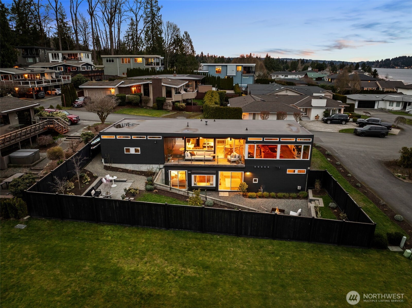 19523 SE 51st Street , Issaquah, WA 98027