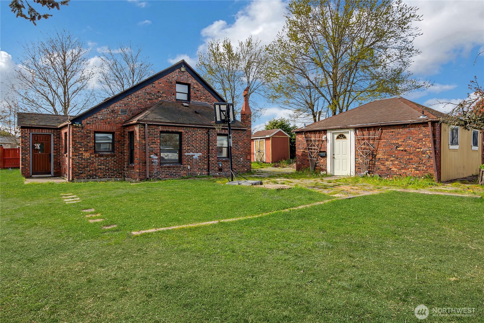 3207 83rd Street S, Lakewood, WA 98499-5068