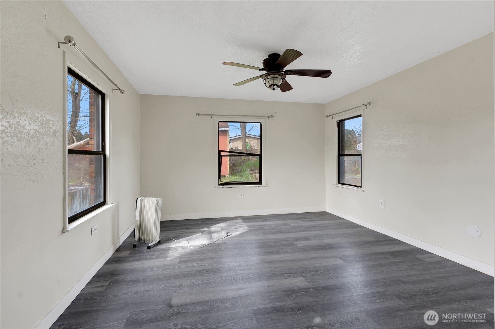 3207 83rd Street S, Lakewood, WA 98499-5068