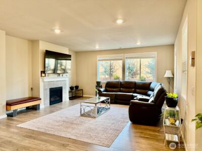 12911 Emerld Ridge Boulevard E, Puyallup, WA 98374 - Photo 8