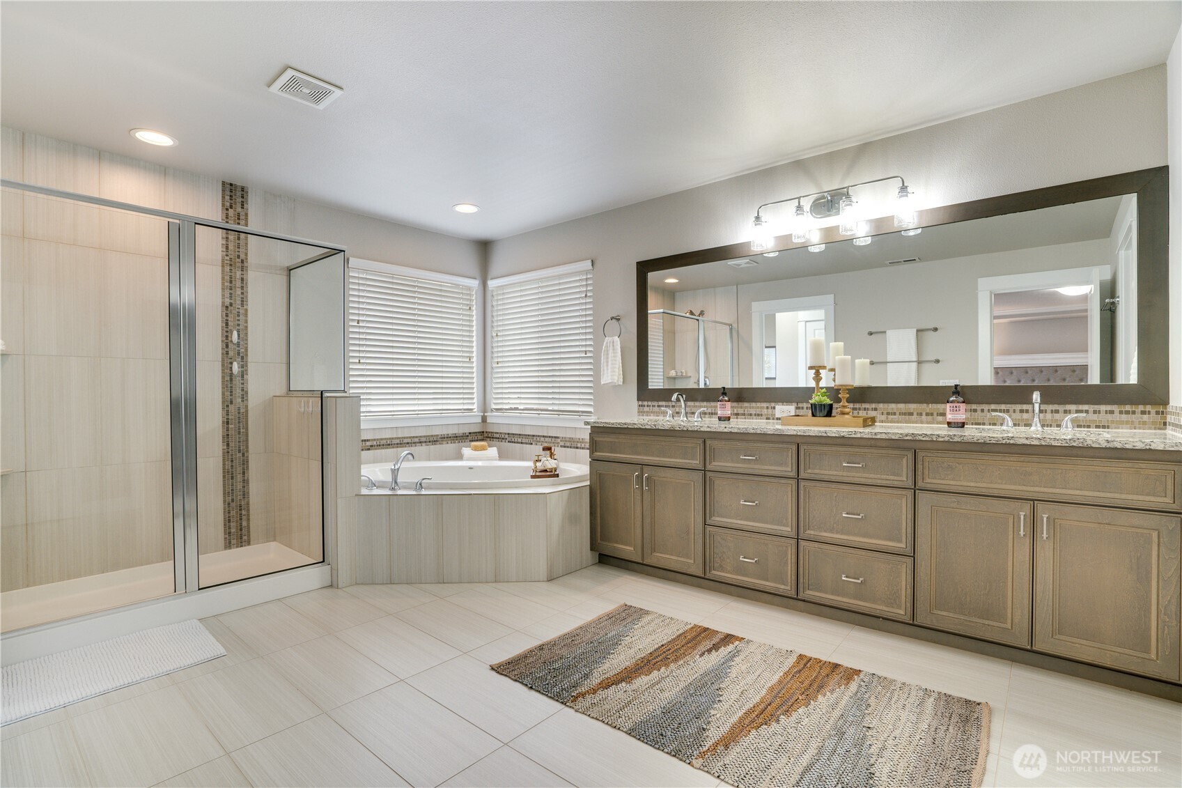 17332 125th Avenue Ct E, Puyallup, WA 98374