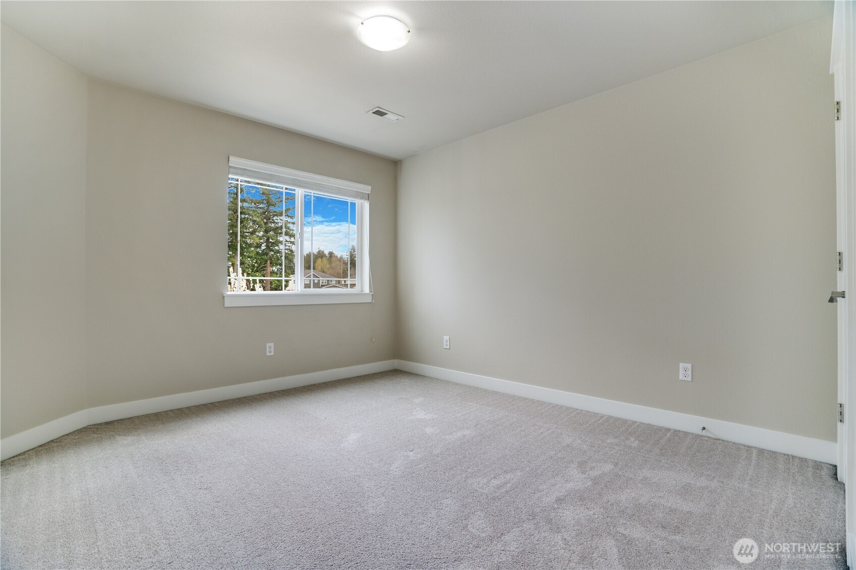 17332 125th Avenue Ct E, Puyallup, WA 98374