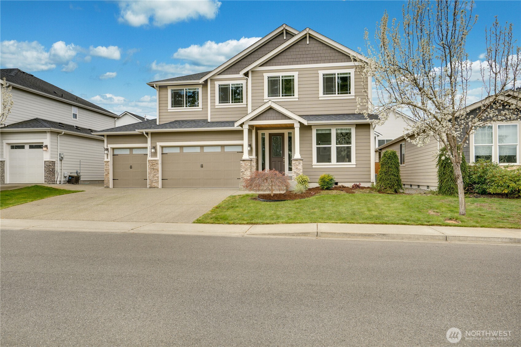 17332 125th Avenue Ct E, Puyallup, WA 98374