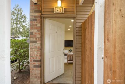 12211 SE 59th Street #61, Bellevue, WA 98006 - Photo 2