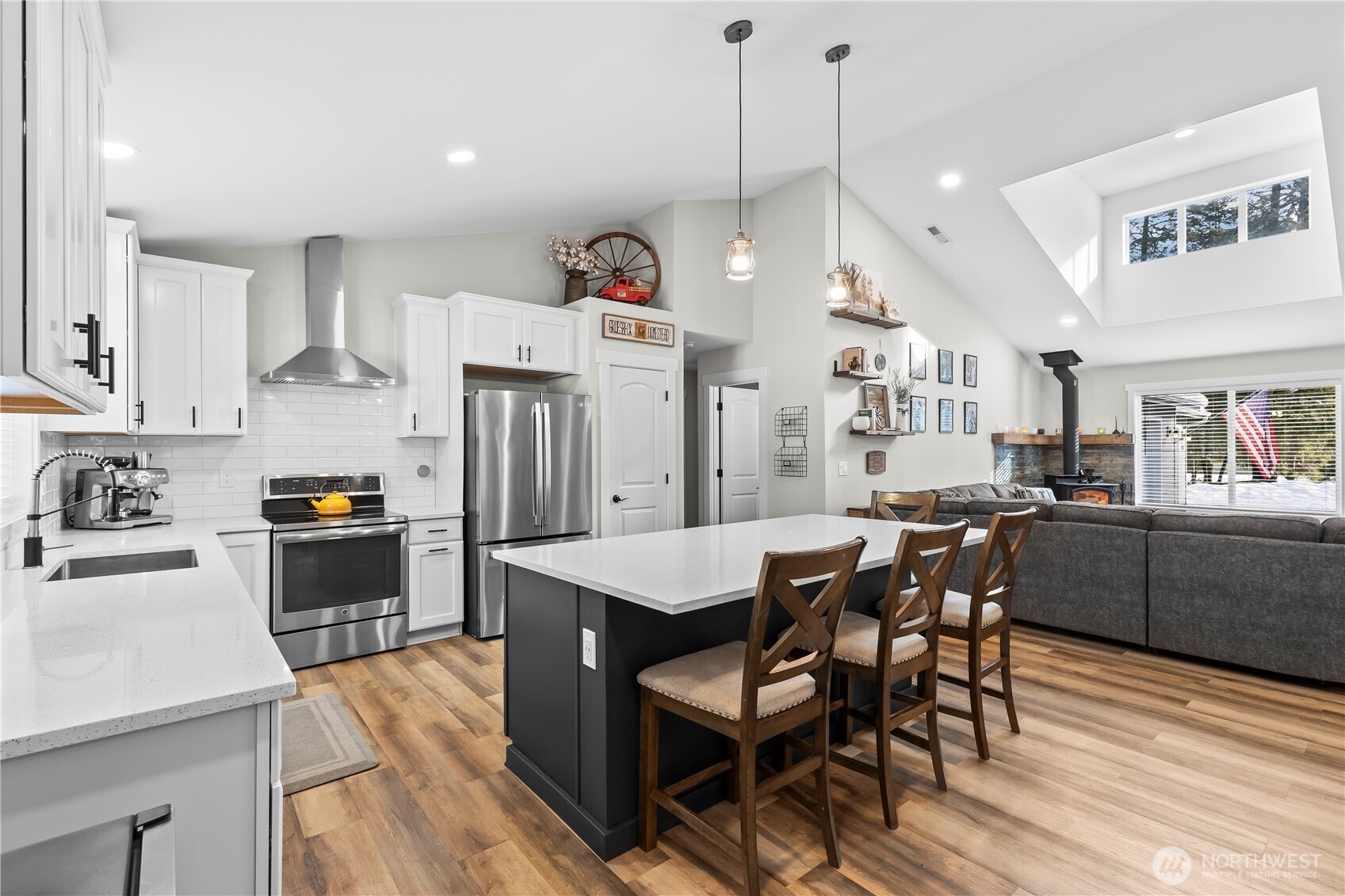 971 Old Cedars Road , Cle Elum, WA 98922