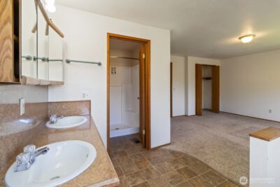 207 Tillicum Drive , Chehalis, WA 98532 - Photo 33