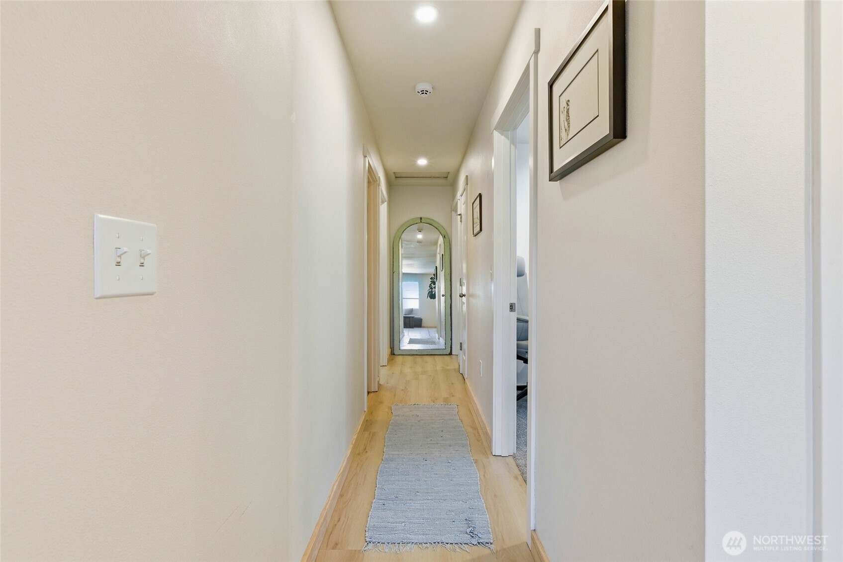 25681 NE School House Place , Kingston, WA 98346