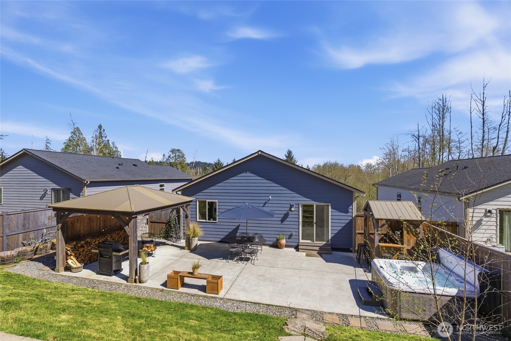 25681 NE School House Place , Kingston, WA 98346