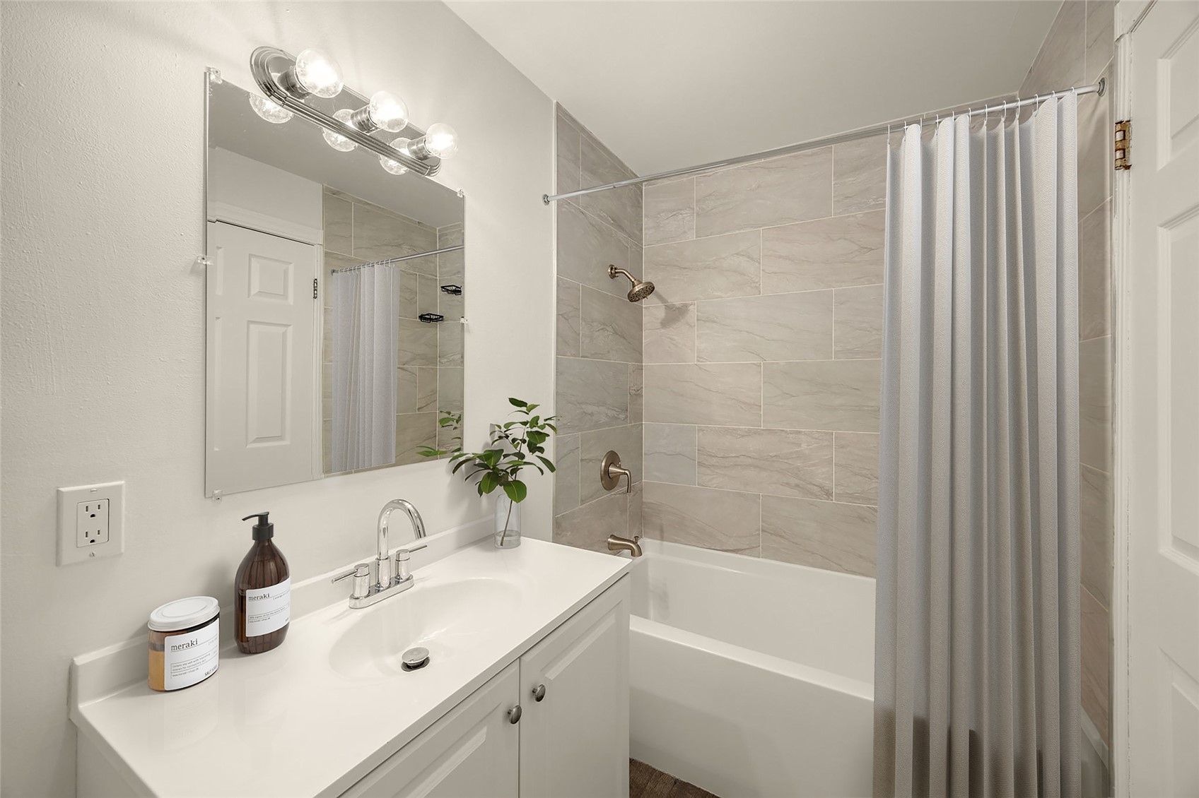 12211 SE 59th Street #61, Bellevue, WA 98006