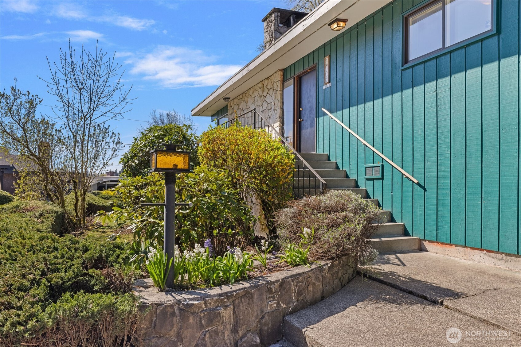 19237 35th Avenue S, SeaTac, WA 98188