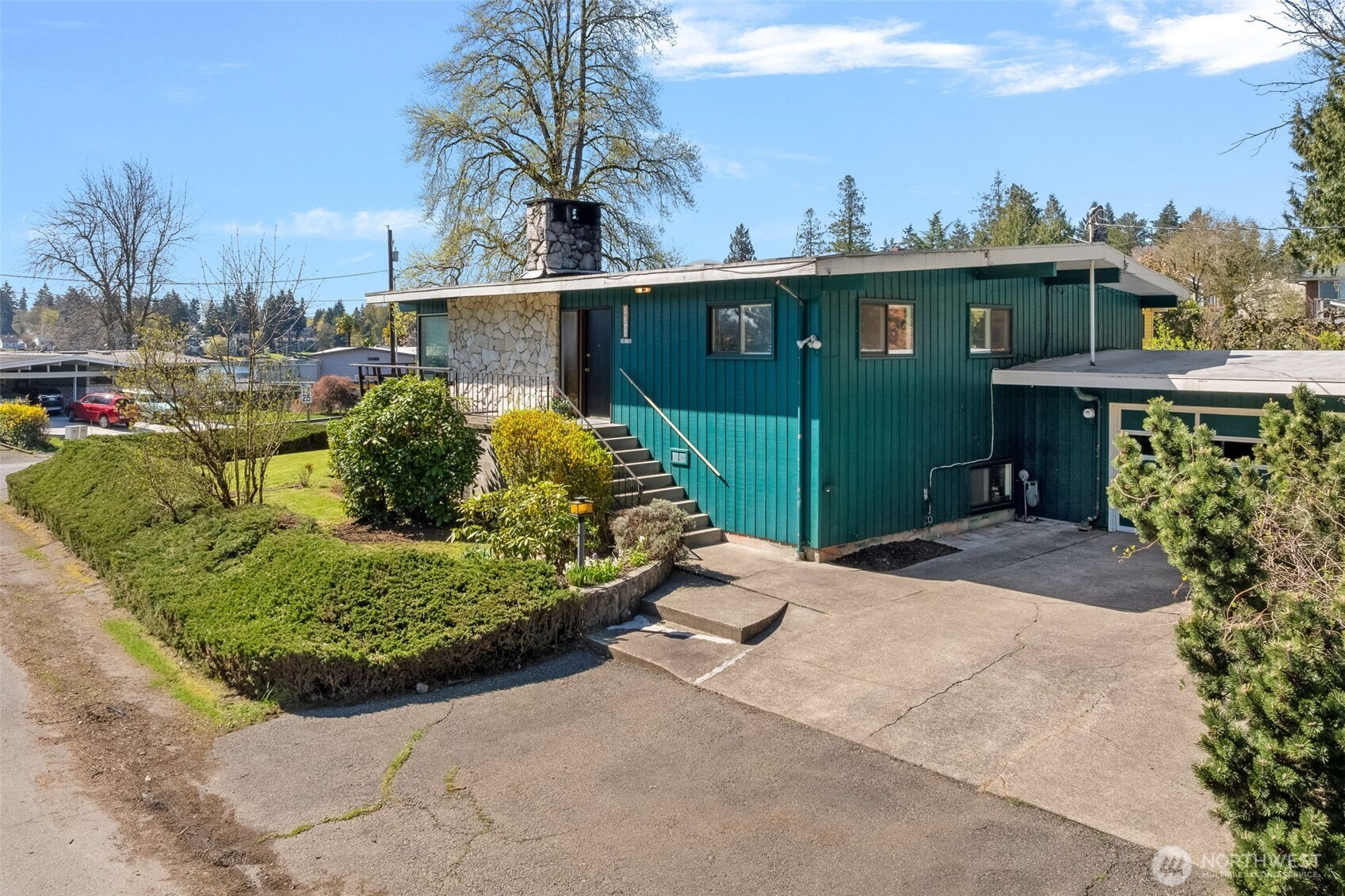 19237 35th Avenue S, SeaTac, WA 98188