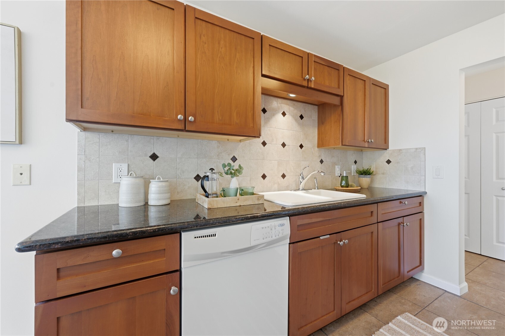 1101 Harbor Avenue SW #3C, Seattle, WA 98116