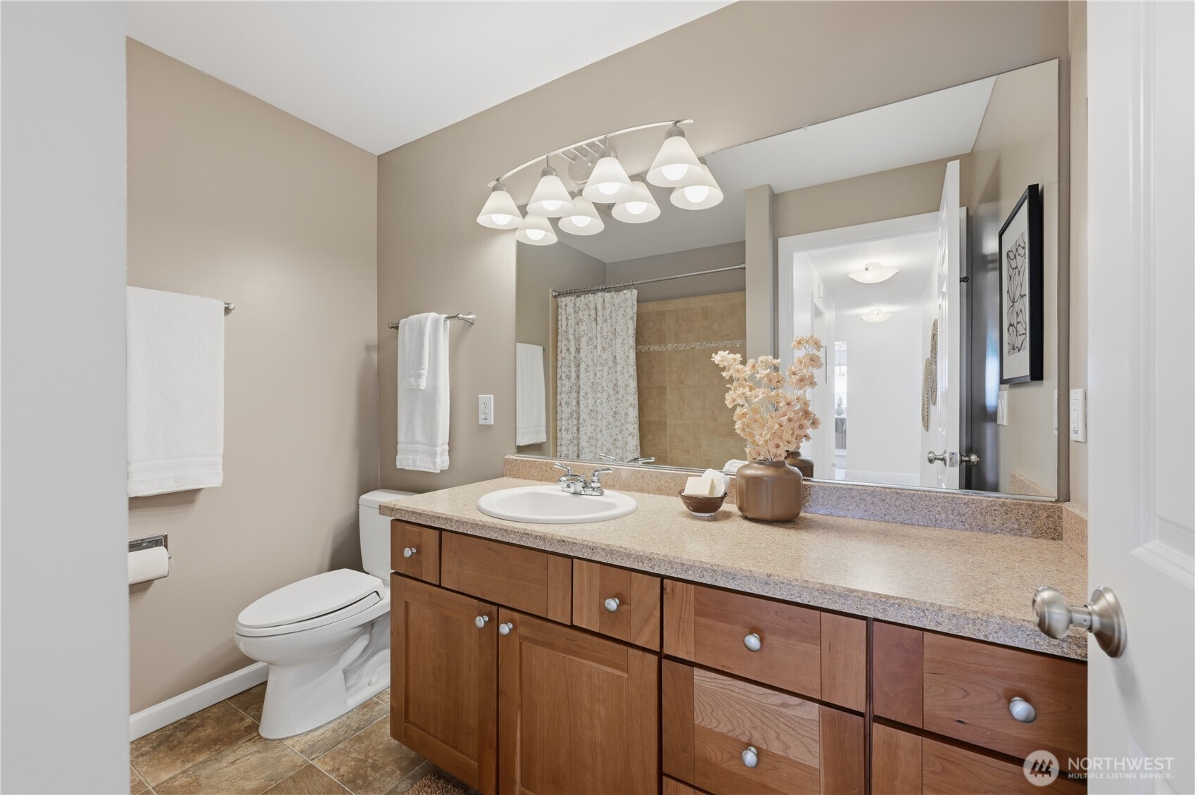 1101 Harbor Avenue SW #3C, Seattle, WA 98116