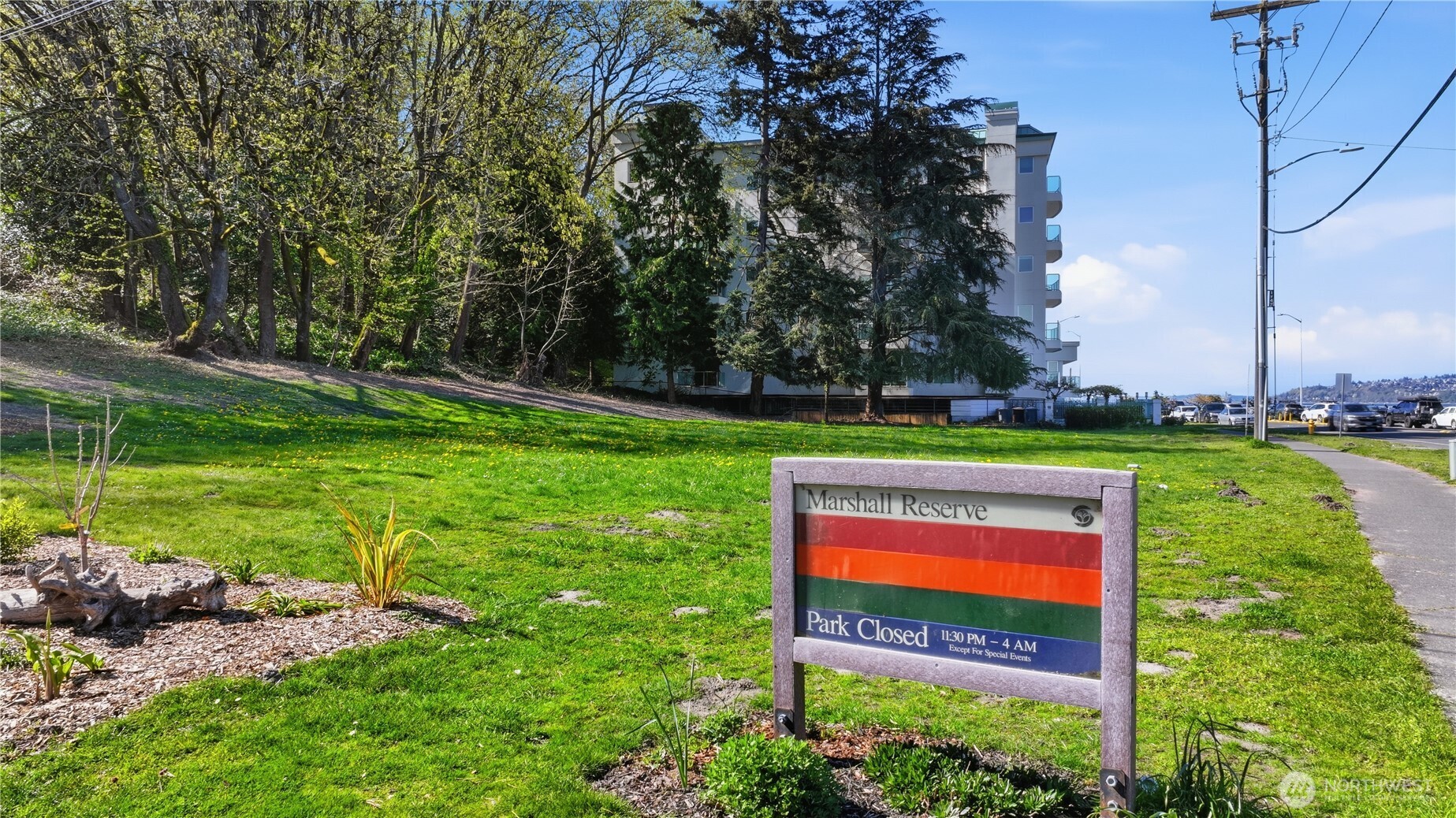1101 Harbor Avenue SW #3C, Seattle, WA 98116