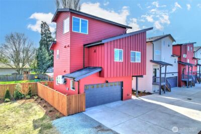 27523 102nd Avenue NW #D, Stanwood, WA 98292