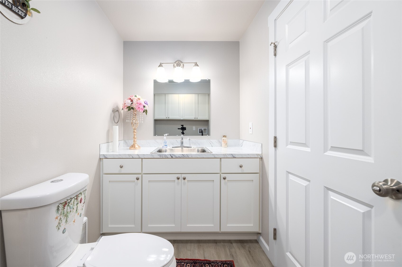 401 Stanford Drive , Mount Vernon, WA 98273