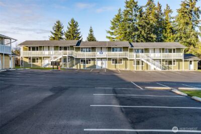 401 Stanford Drive , Mount Vernon, WA 98273 - Photo 2
