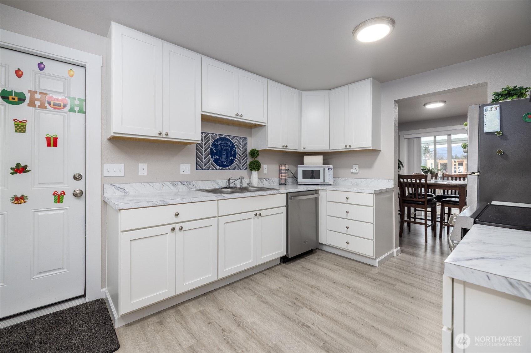 401 Stanford Drive , Mount Vernon, WA 98273