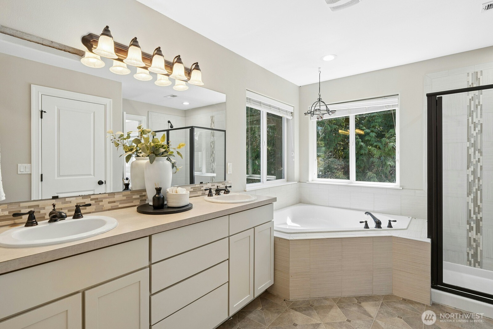 24322 229th Court SE, Maple Valley, WA 98038-6931