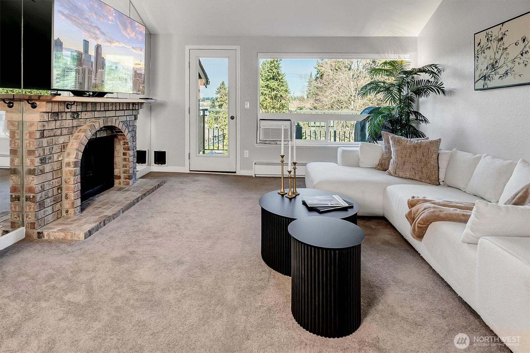 12707 NE 116th Street #A-304, Kirkland, WA 98034
