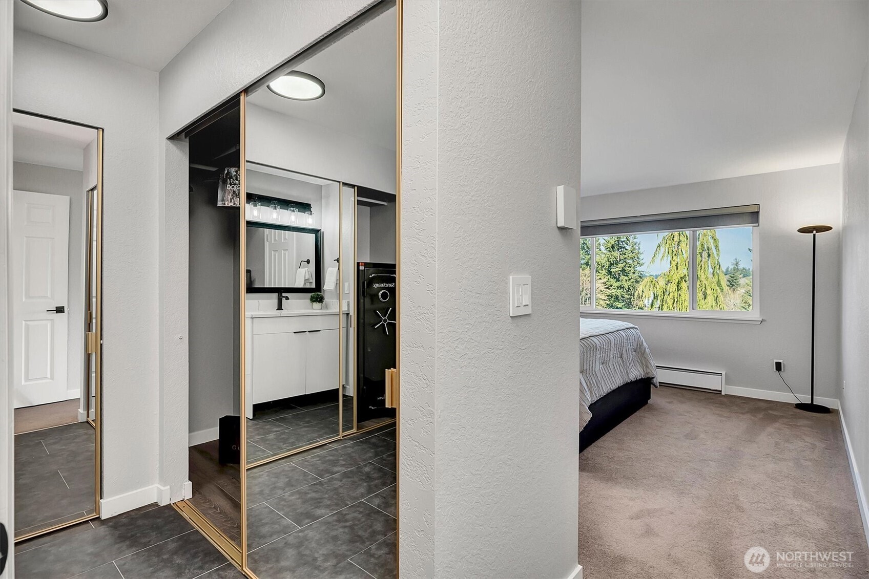 12707 NE 116th Street #A-304, Kirkland, WA 98034
