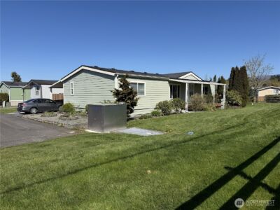 1120 S 25th Street #1, Mount Vernon, WA 98274 - Photo 3