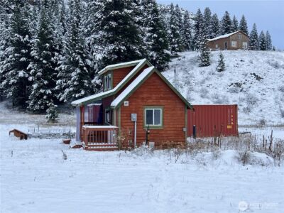 2 Mountain View Drive N, Oroville, WA 98844
