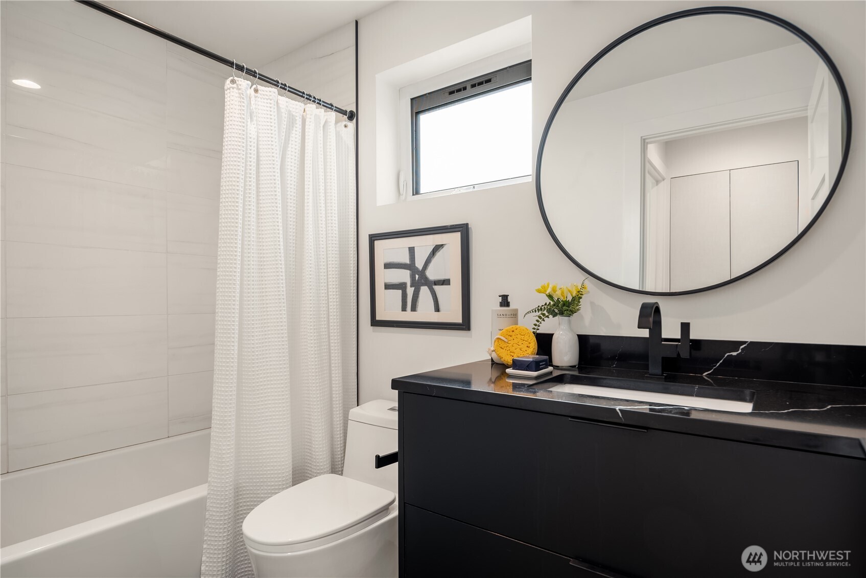 755 Hayes Street , Seattle, WA 98109