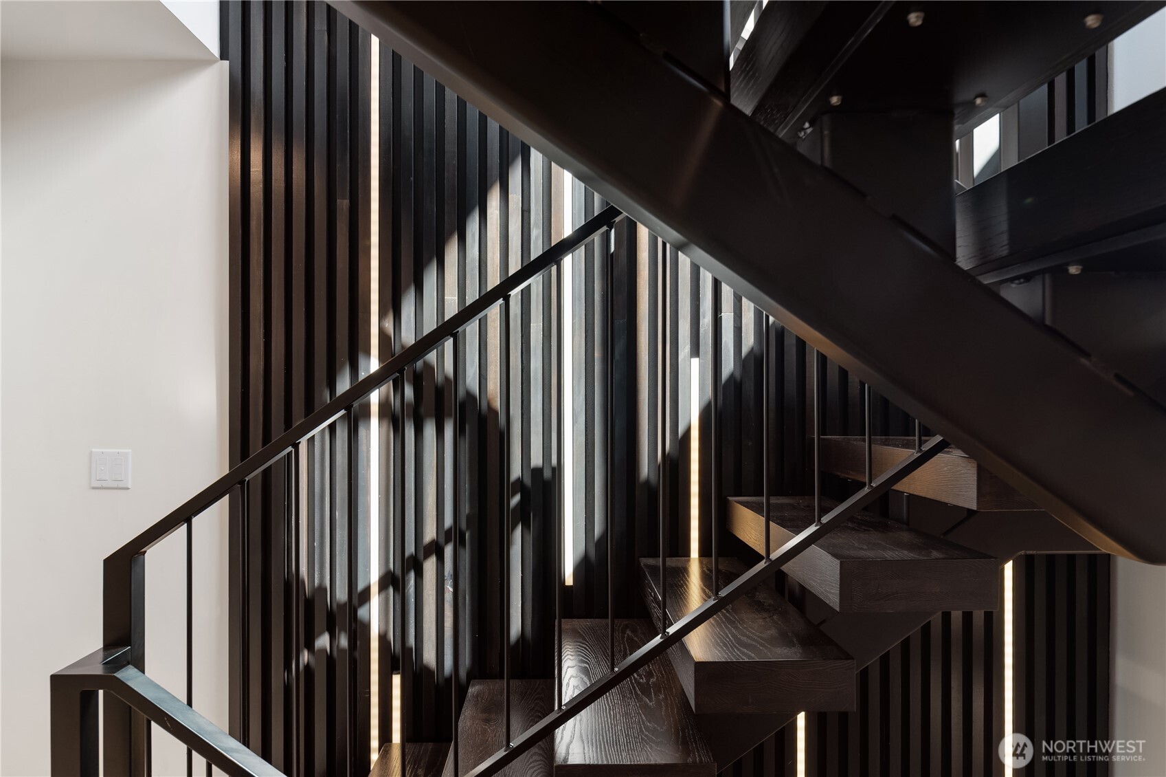 755 Hayes Street , Seattle, WA 98109