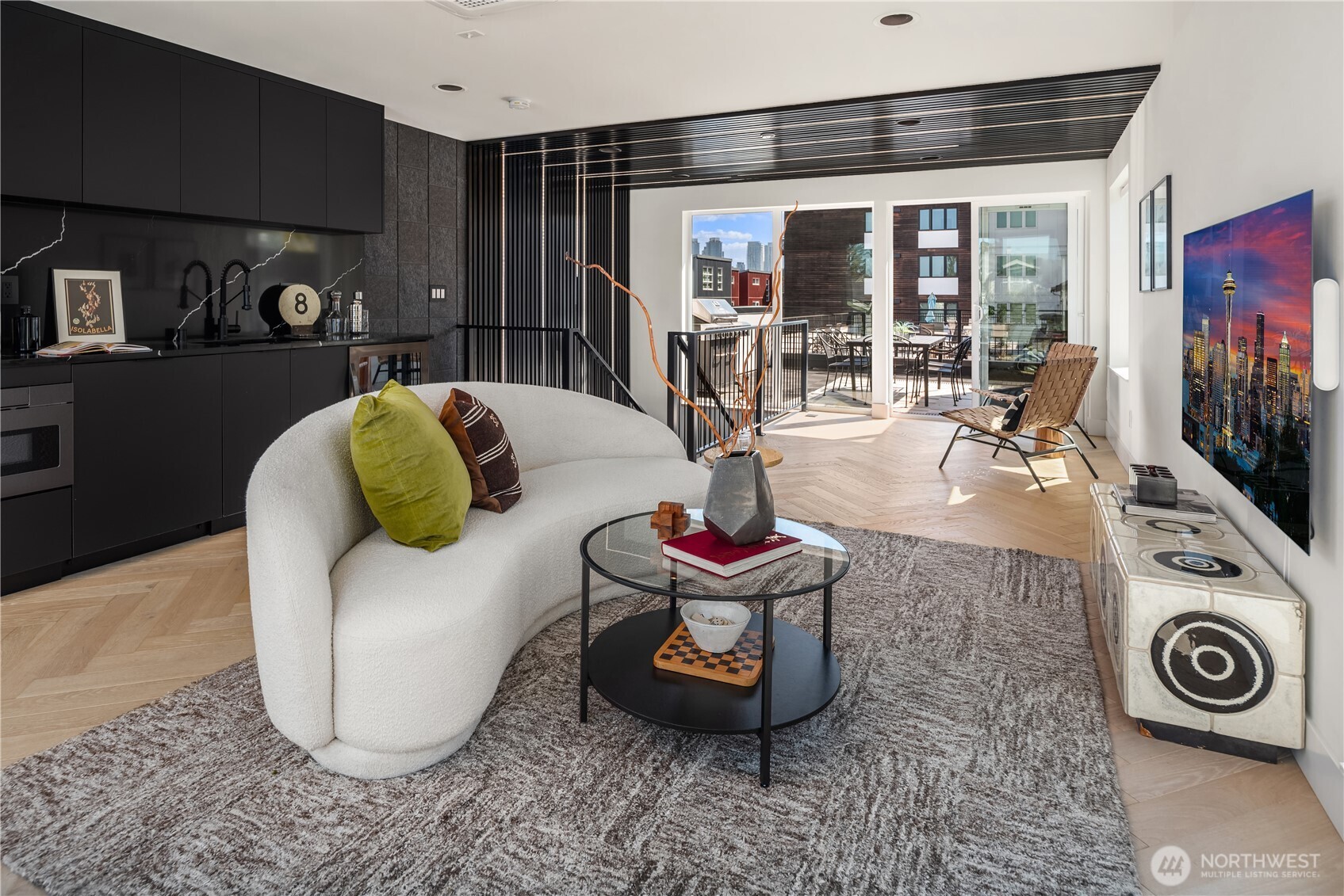 755 Hayes Street , Seattle, WA 98109