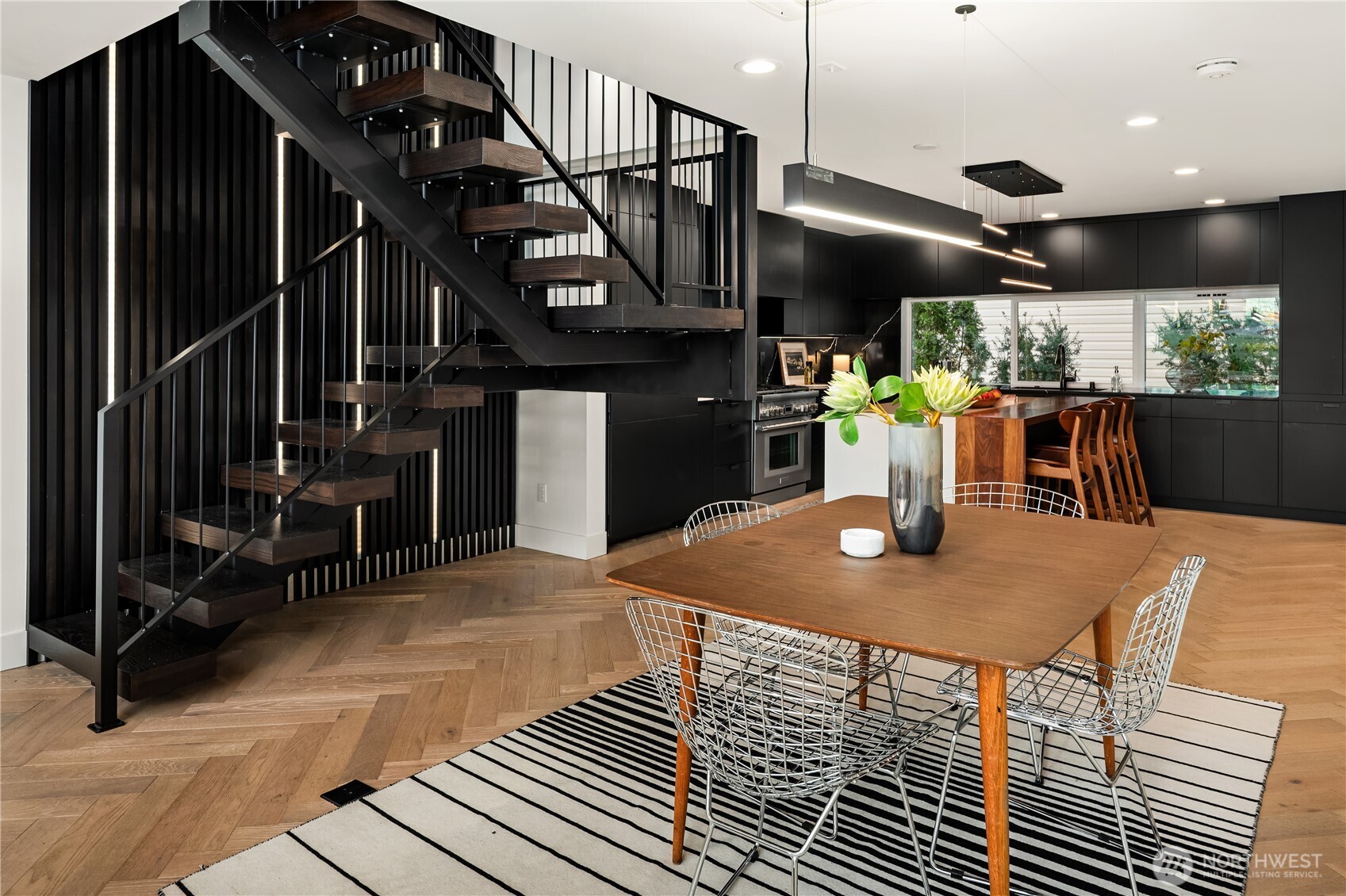 755 Hayes Street , Seattle, WA 98109