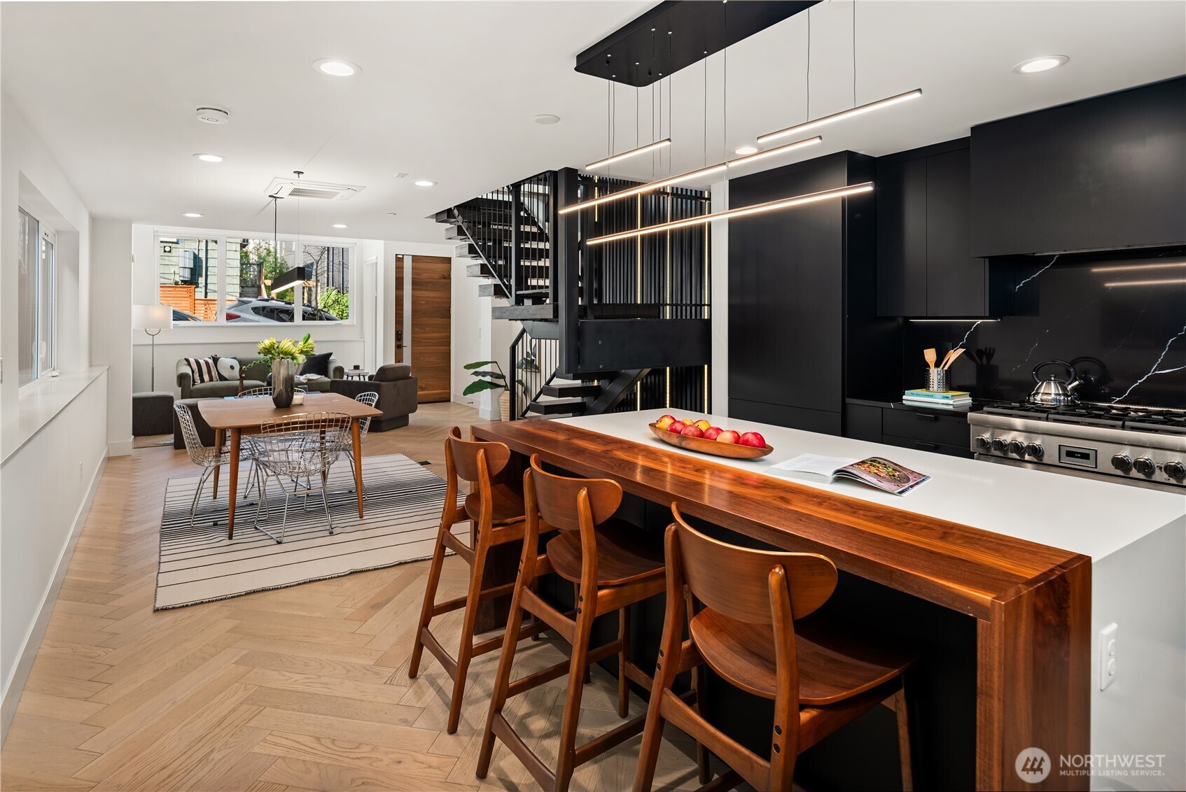 755 Hayes Street , Seattle, WA 98109