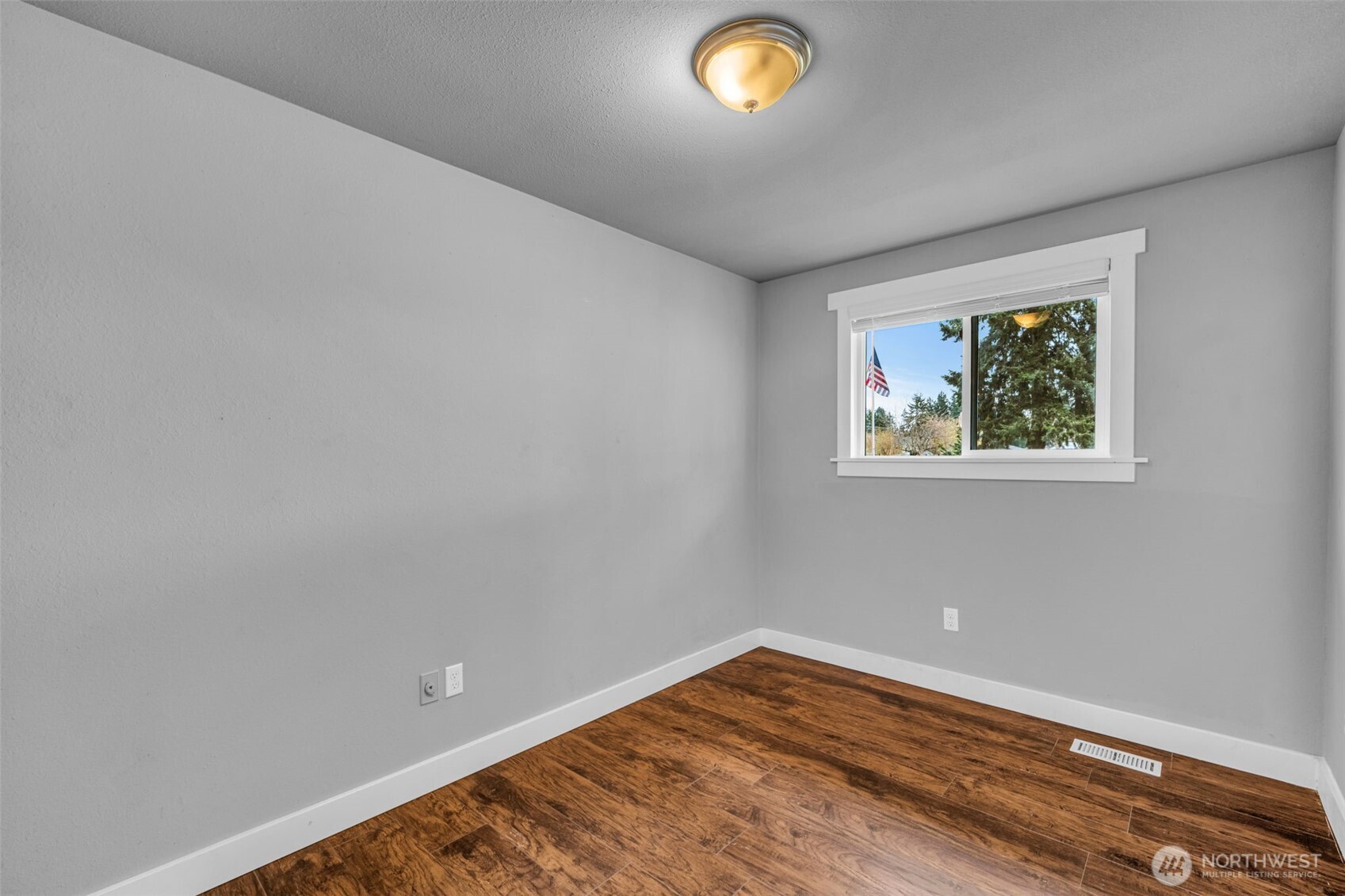 15802 64th Avenue Court East , Puyallup, WA 98375